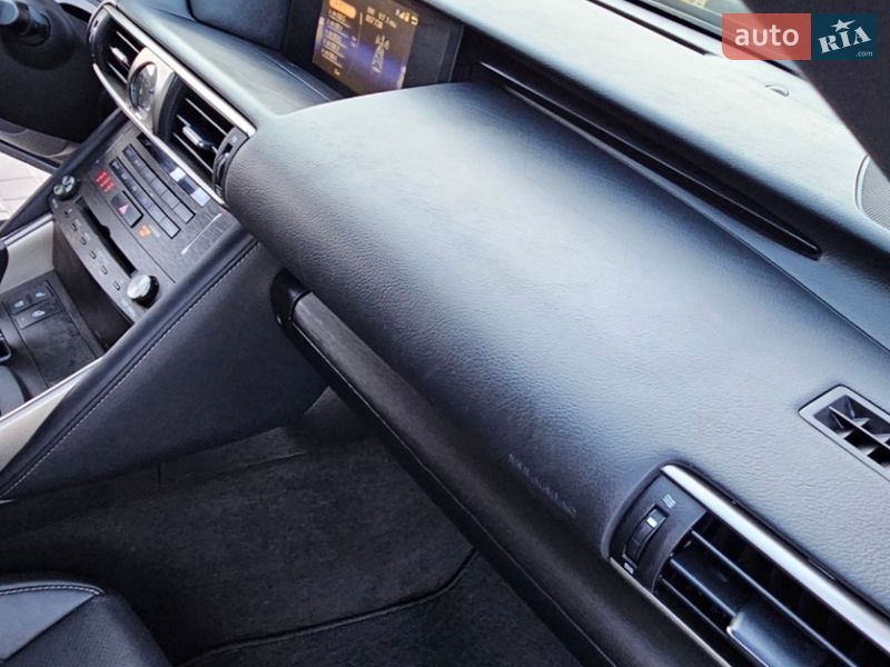 Седан Lexus IS 2020 в Киеве фото 44 Седан Lexus IS 2020 в Киеве