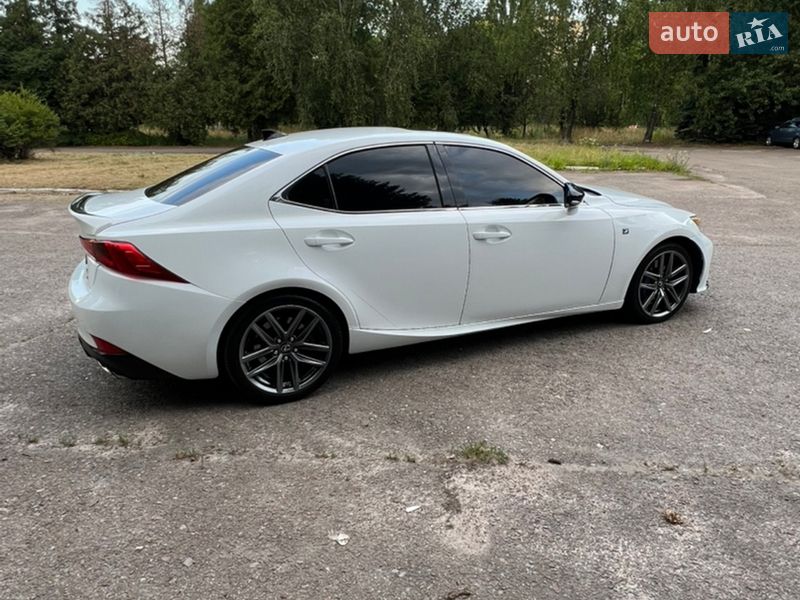 Седан Lexus IS 2017 в Чернігові фото 5 Седан Lexus IS 2017 в Чернігові