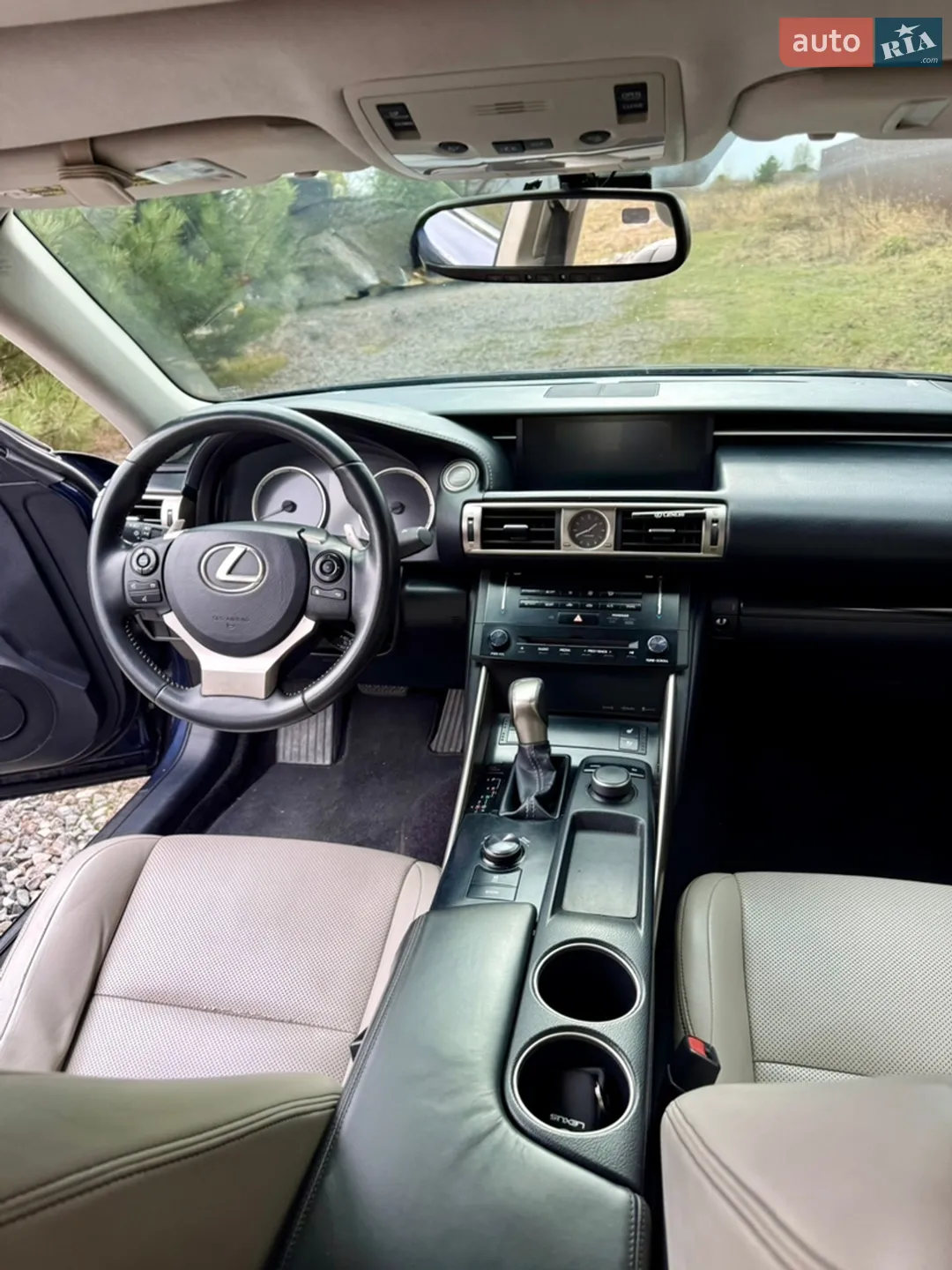2013 Lexus IS - мініатюра 16