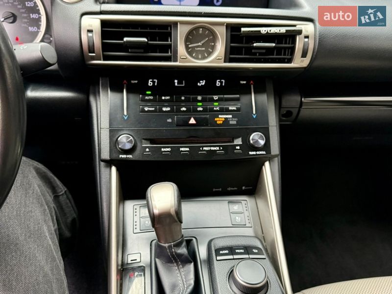 Седан Lexus IS 2013 в Києві фото 19 Седан Lexus IS 2013 в Києві