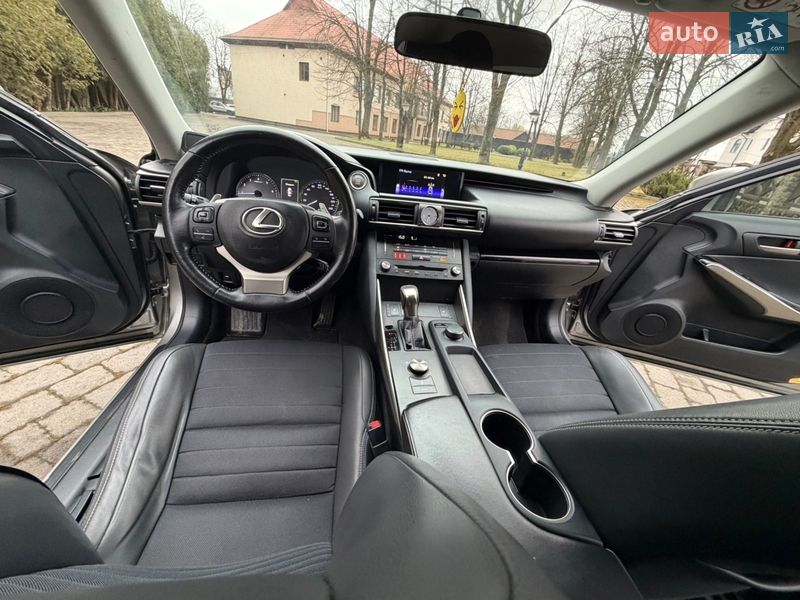 Седан Lexus IS 2017 в Калуше фото 38 Седан Lexus IS 2017 в Калуше