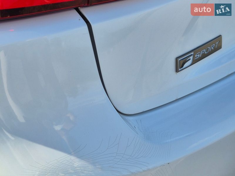 Седан Lexus IS 2016 в Черкасах