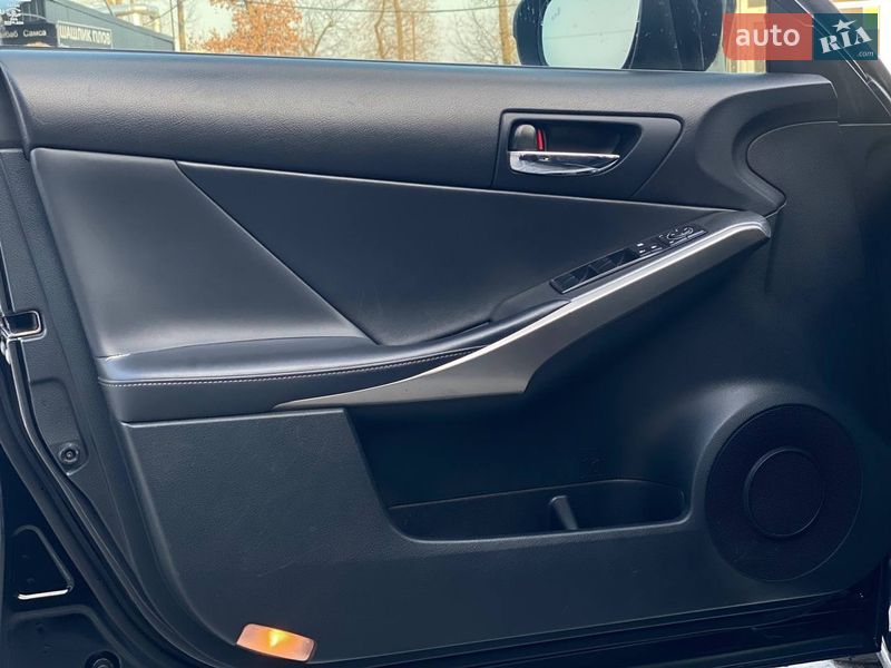 Седан Lexus IS 2013 в Киеве фото 23 Седан Lexus IS 2013 в Киеве