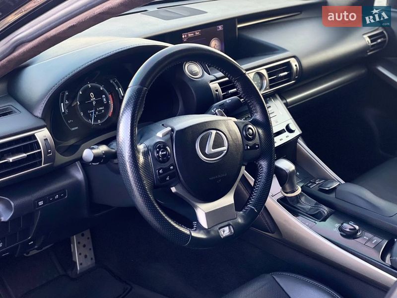 Седан Lexus IS 2013 в Киеве фото 26 Седан Lexus IS 2013 в Киеве