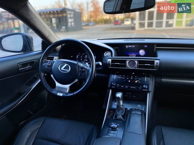 Седан Lexus IS 2013 в Киеве фото 48 Седан Lexus IS 2013 в Киеве