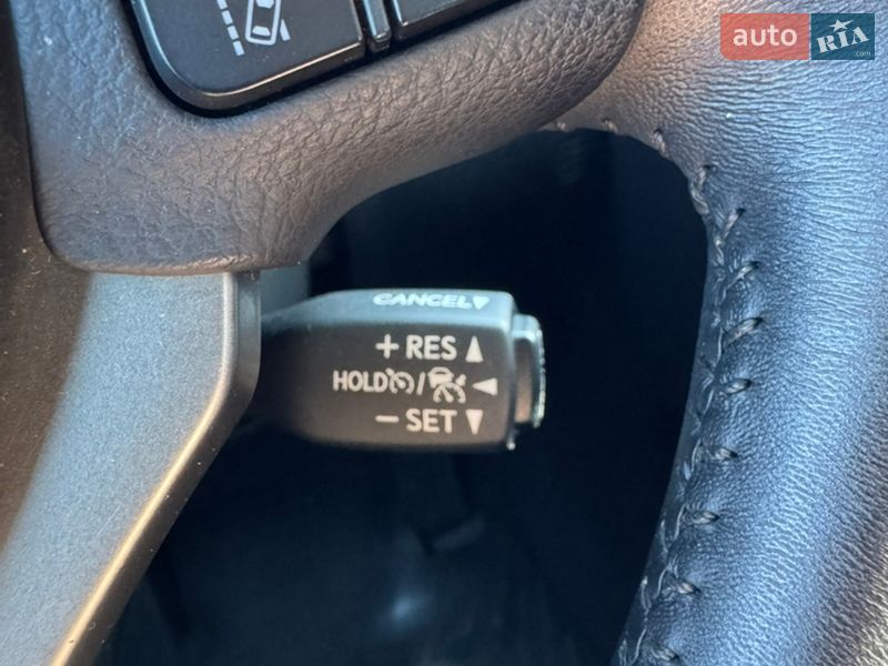 Седан Lexus IS 2016 в Киеве фото 23 Седан Lexus IS 2016 в Киеве