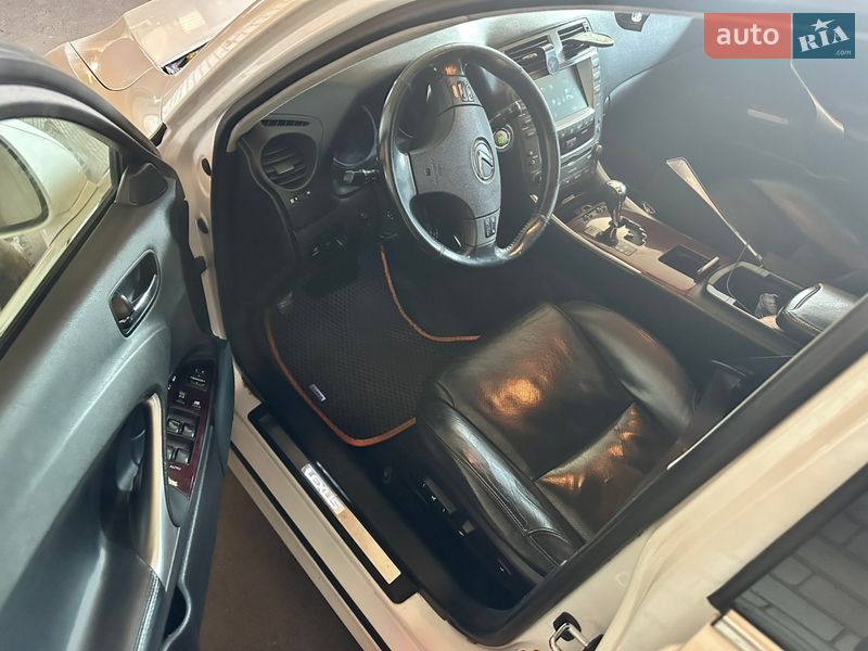 Седан Lexus IS 2008 в Києві фото 3 Седан Lexus IS 2008 в Києві