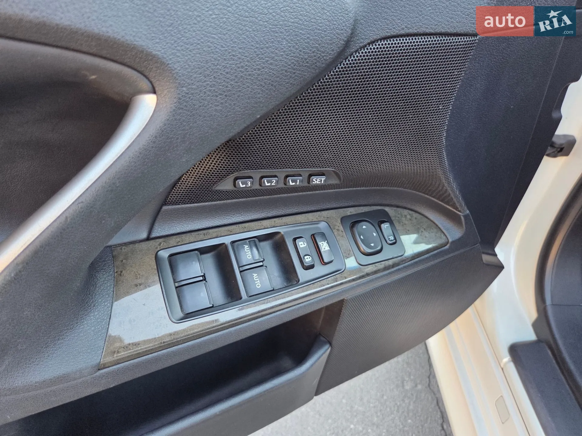 2012 Lexus IS - мініатюра 30