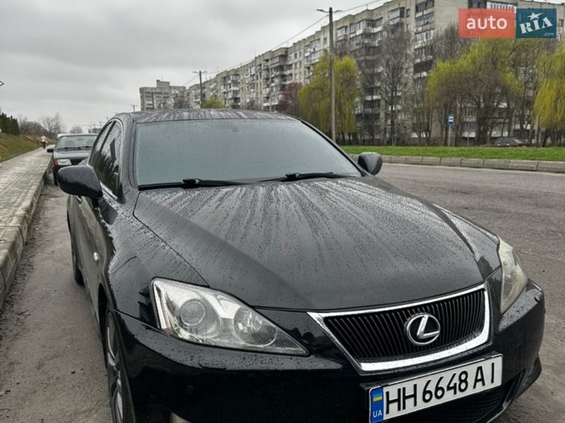 Седан Lexus IS 2007 в Львове