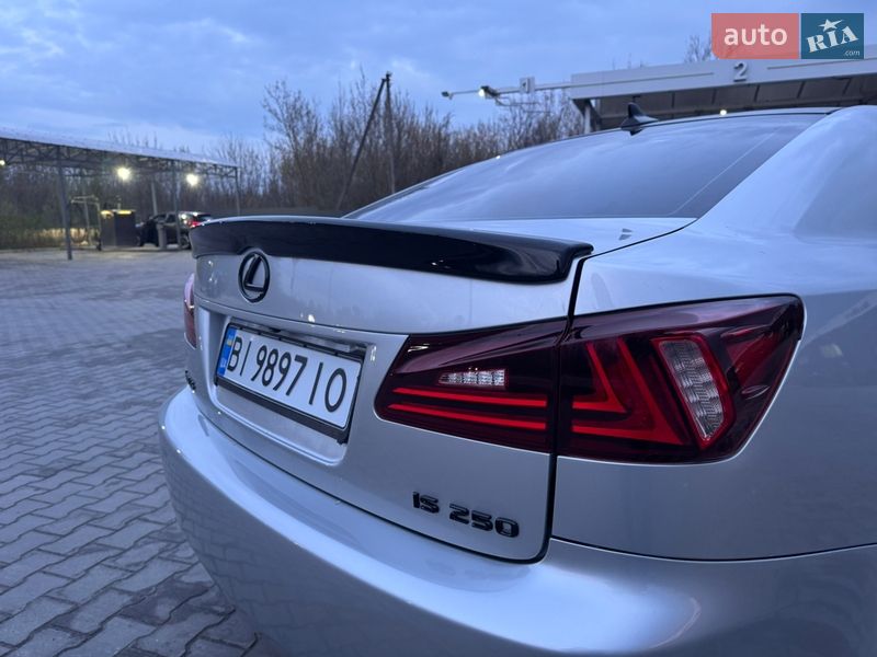 Седан Lexus IS 2010 в Полтаве
