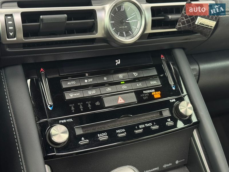 Седан Lexus IS 2021 в Киеве фото 24 Седан Lexus IS 2021 в Киеве