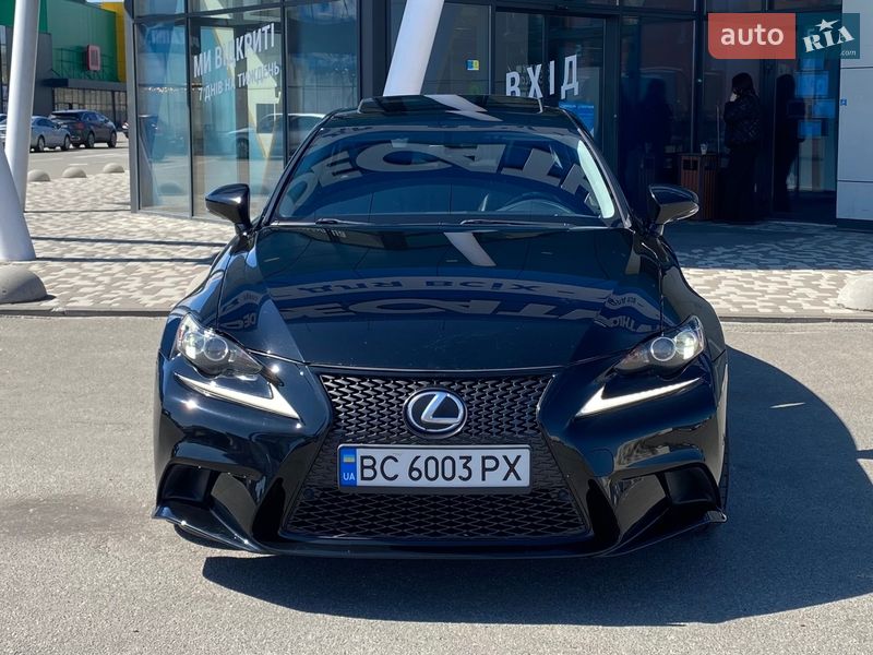 Седан Lexus IS 2016 в Києві