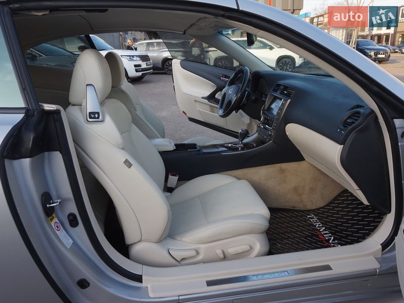 Кабріолет Lexus IS 2010 в Одесі