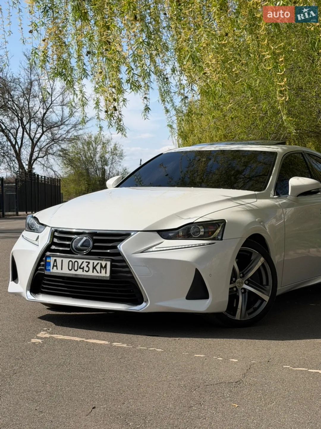 2019 Lexus IS - мініатюра 8