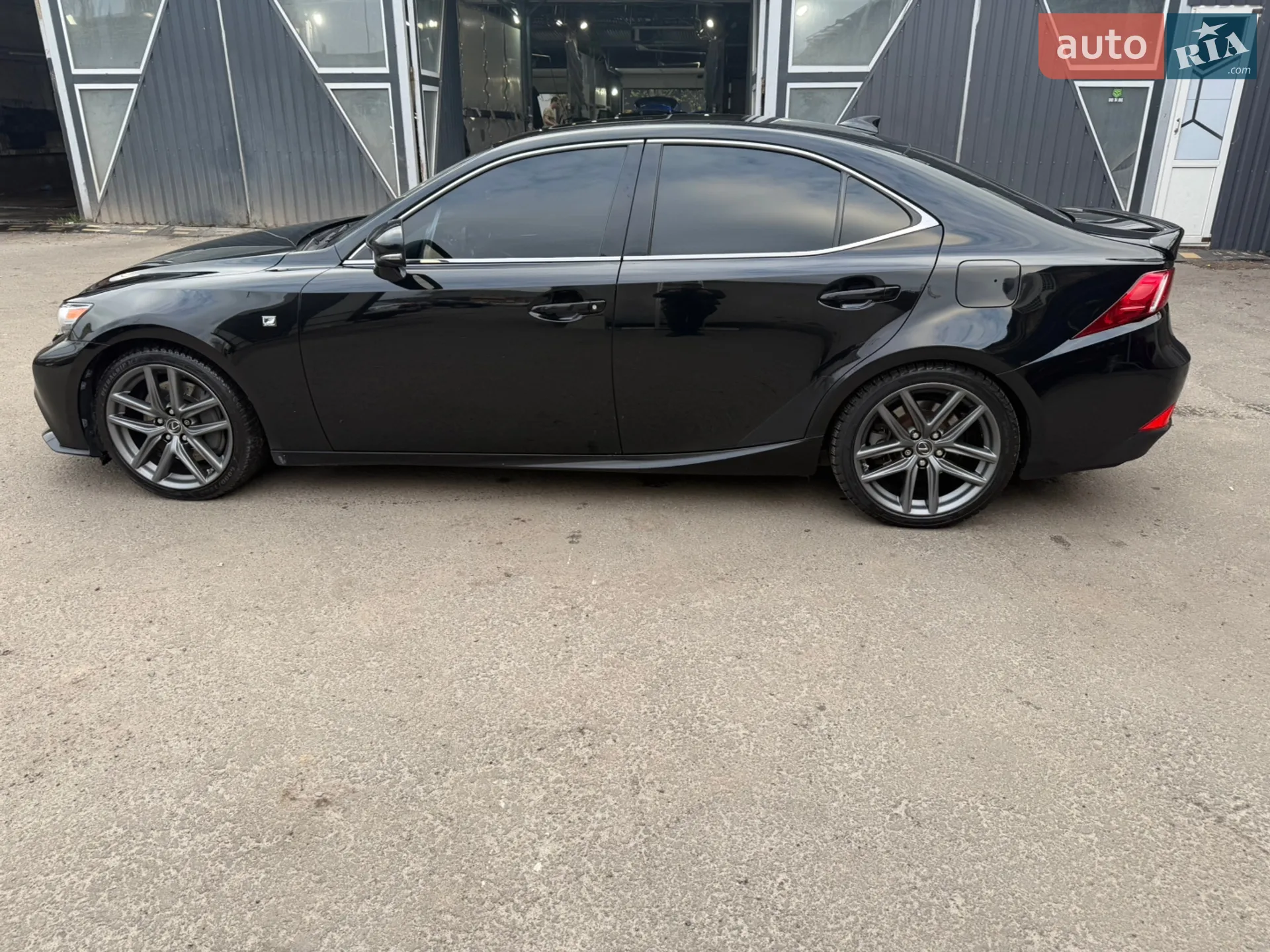 2016 Lexus IS - мініатюра 15