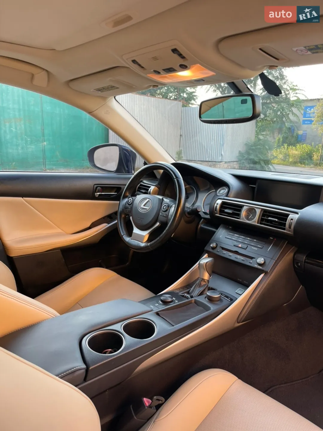 2014 Lexus IS - мініатюра 16
