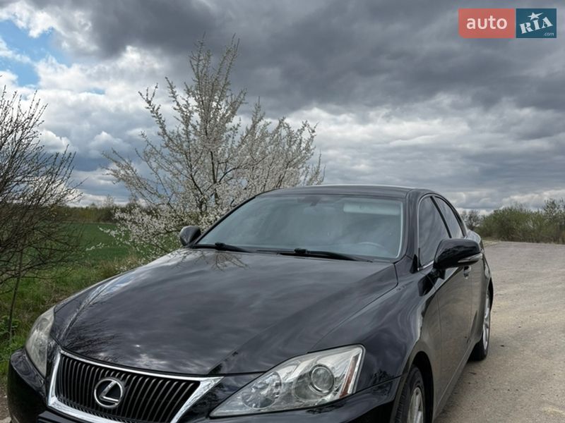 Lexus IS 2009