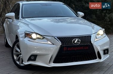 Седан Lexus IS 2016 в Белогородке