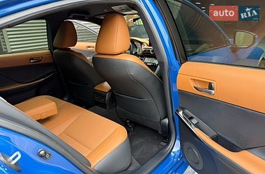 Седан Lexus IS 2021 в Києві
