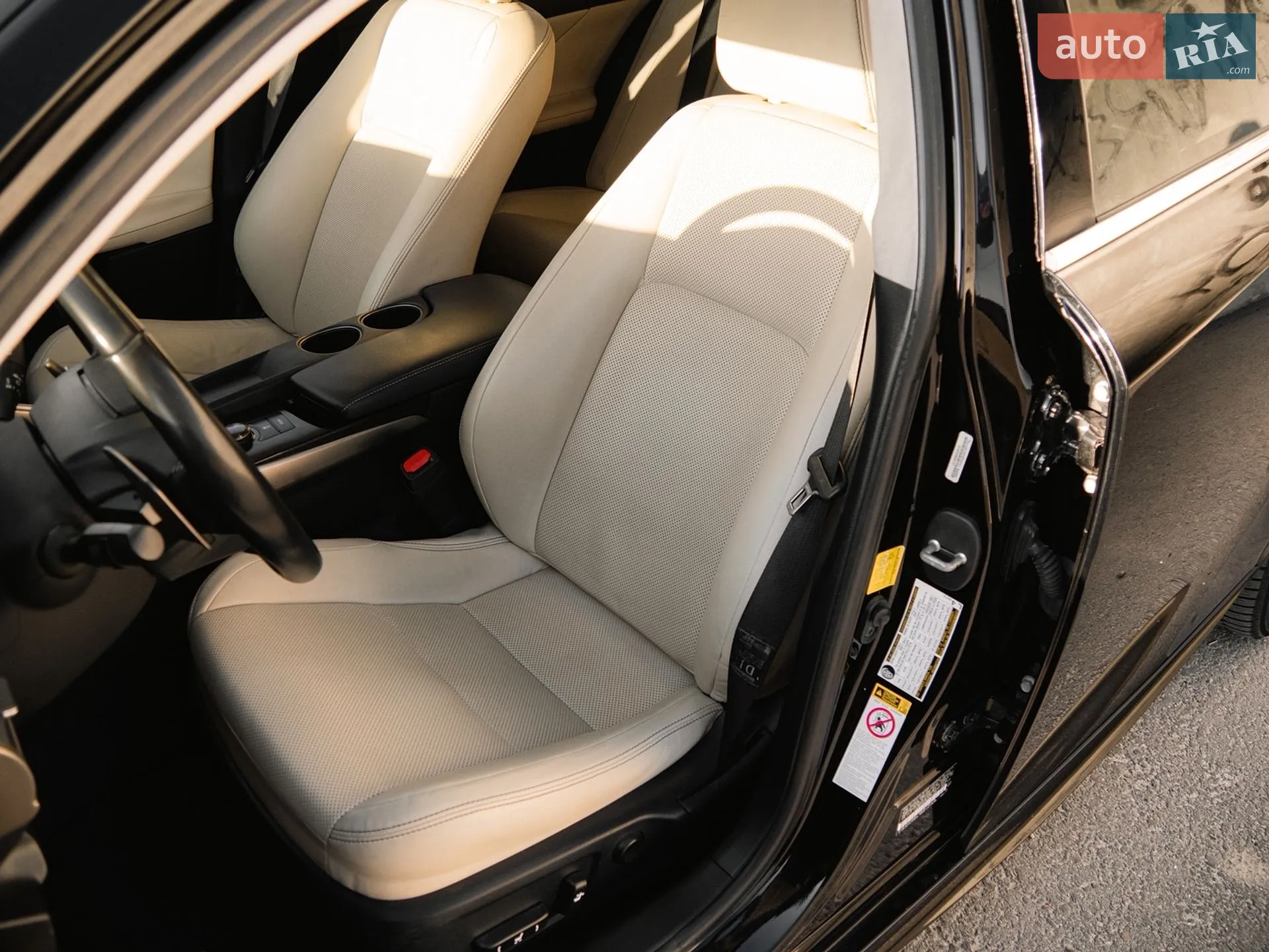 2014 Lexus IS - мініатюра 26