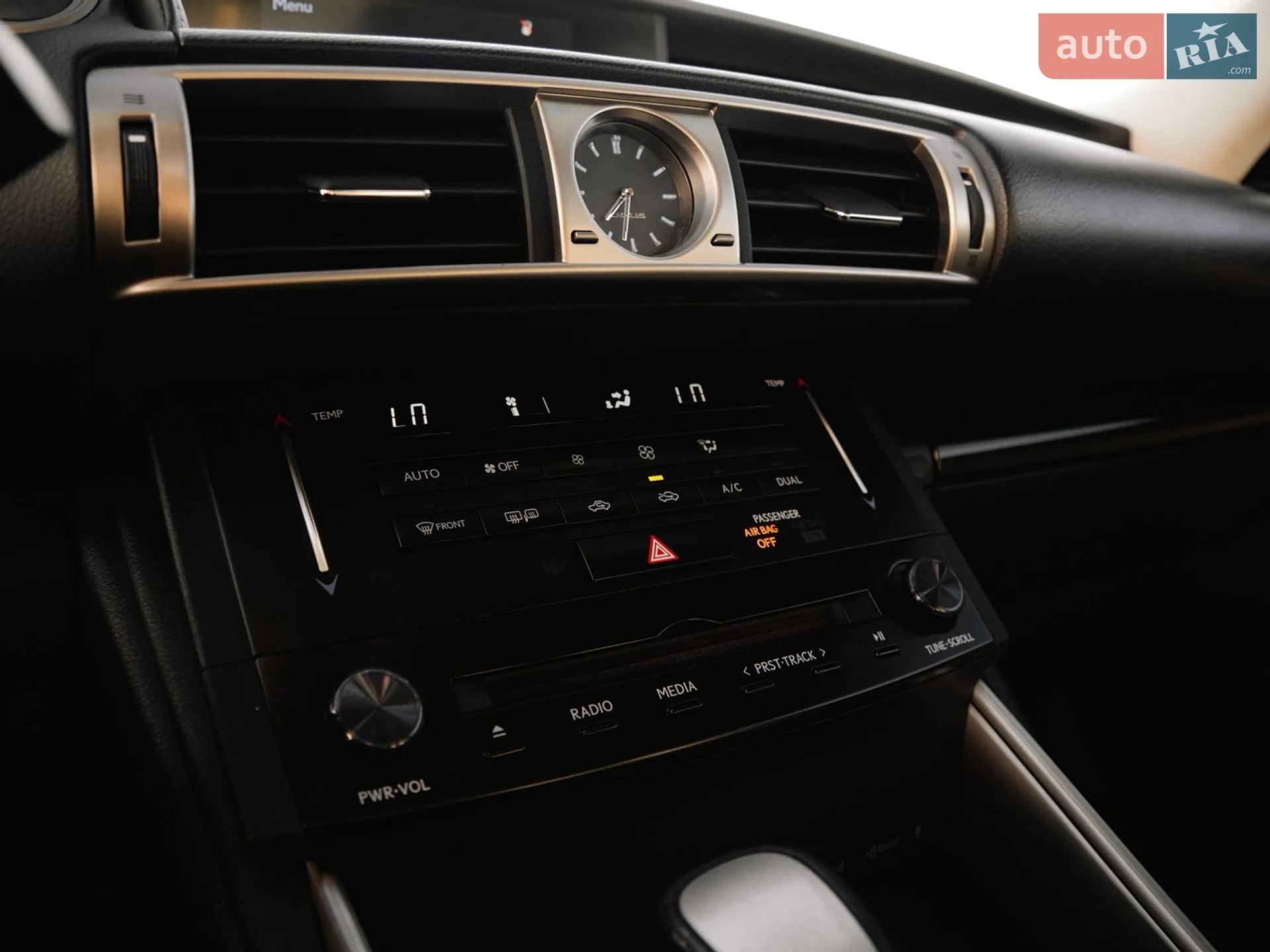 2014 Lexus IS - мініатюра 38