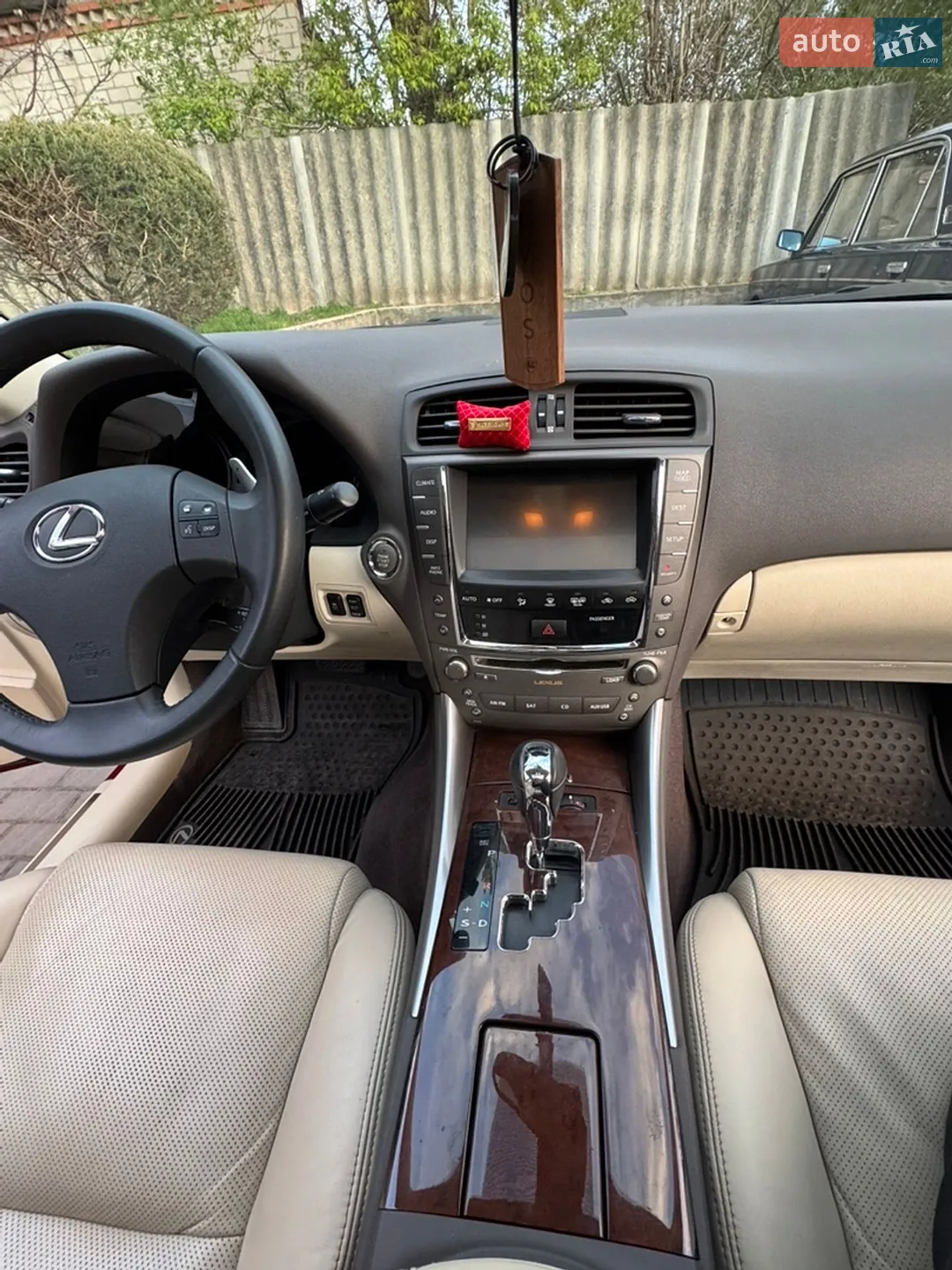 2010 Lexus IS - мініатюра 28