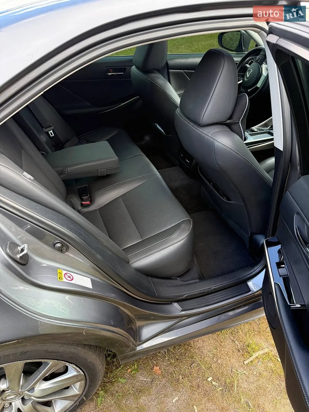 2015 Lexus IS - мініатюра 17