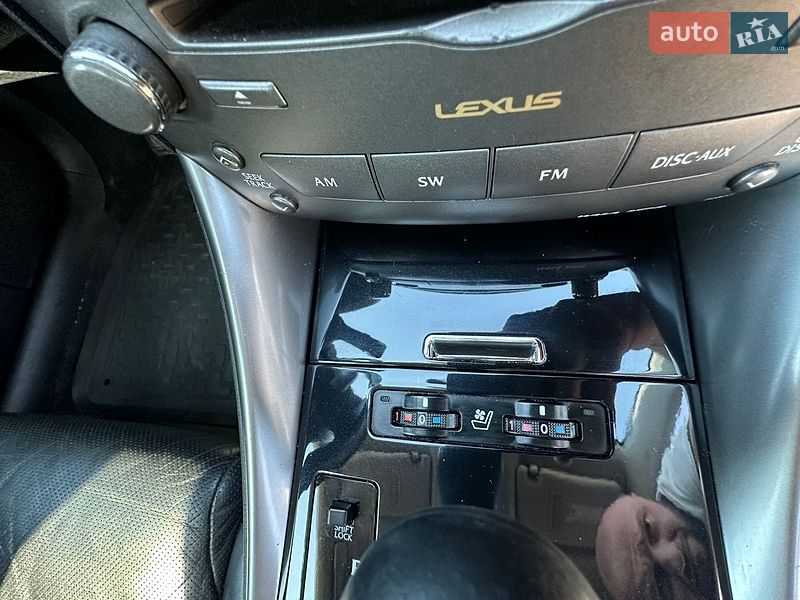Седан Lexus IS 2008 в Киеве