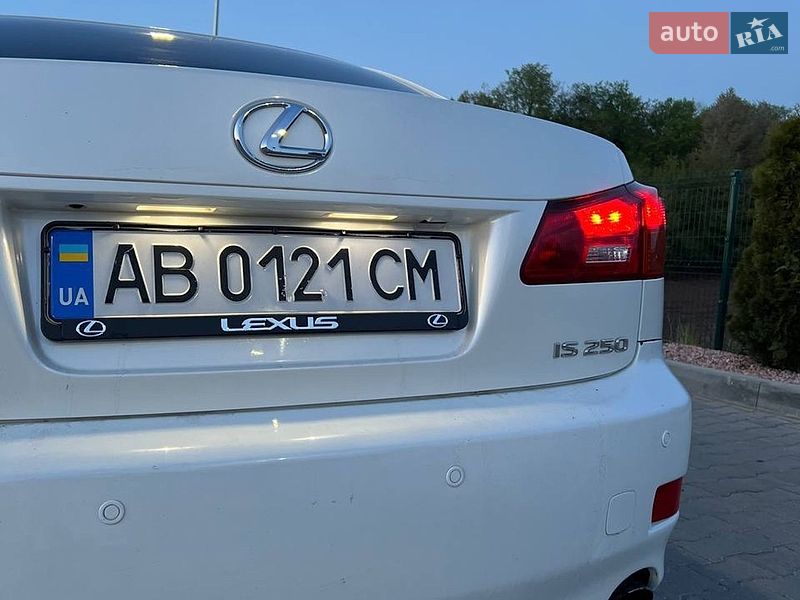 Седан Lexus IS 2007 в Виннице
