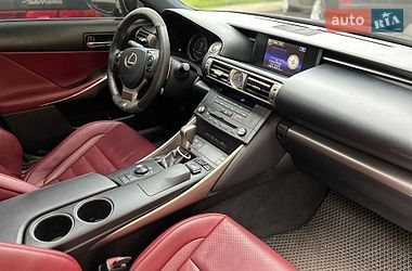 Седан Lexus IS 2014 в Києві