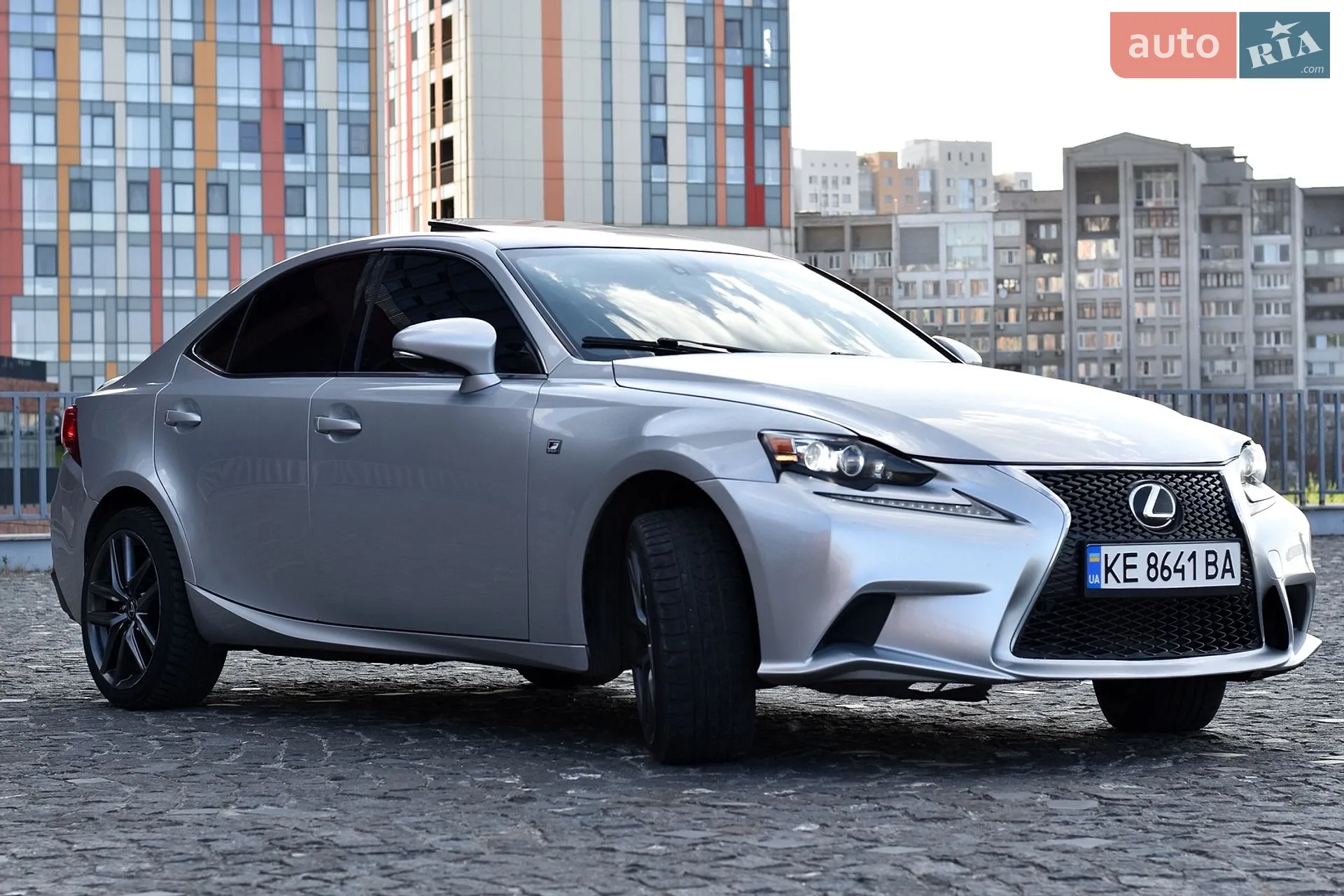 2016 Lexus IS - мініатюра 10