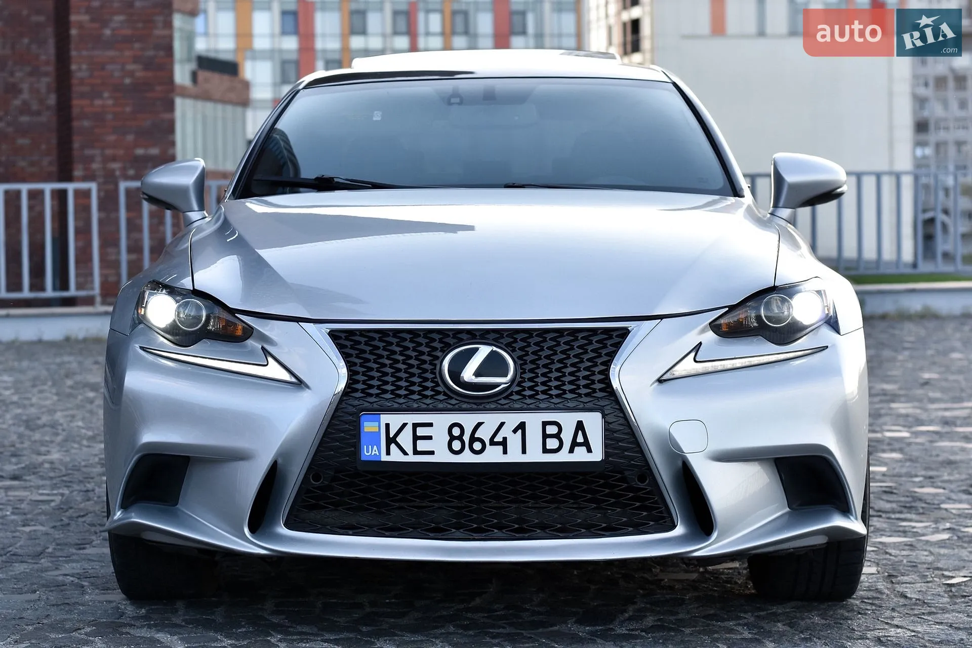 2016 Lexus IS - мініатюра 9
