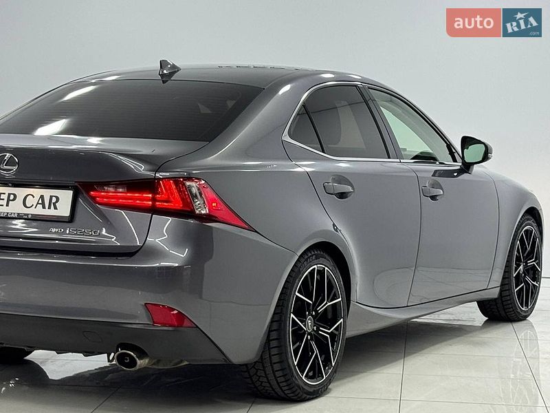 Седан Lexus IS 2015 в Одессе