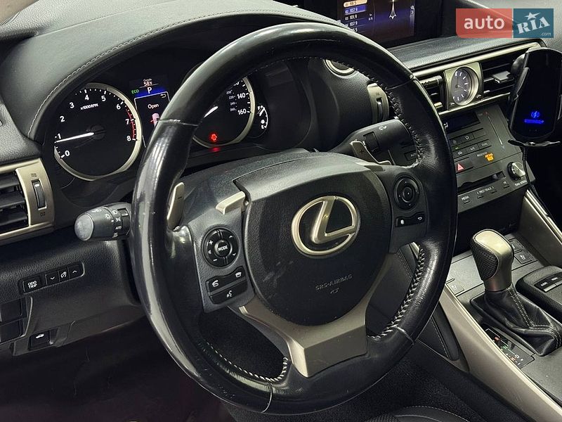 Седан Lexus IS 2015 в Одессе