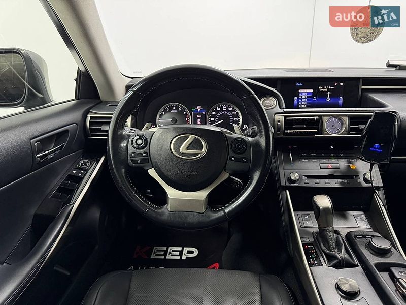 Седан Lexus IS 2015 в Одессе