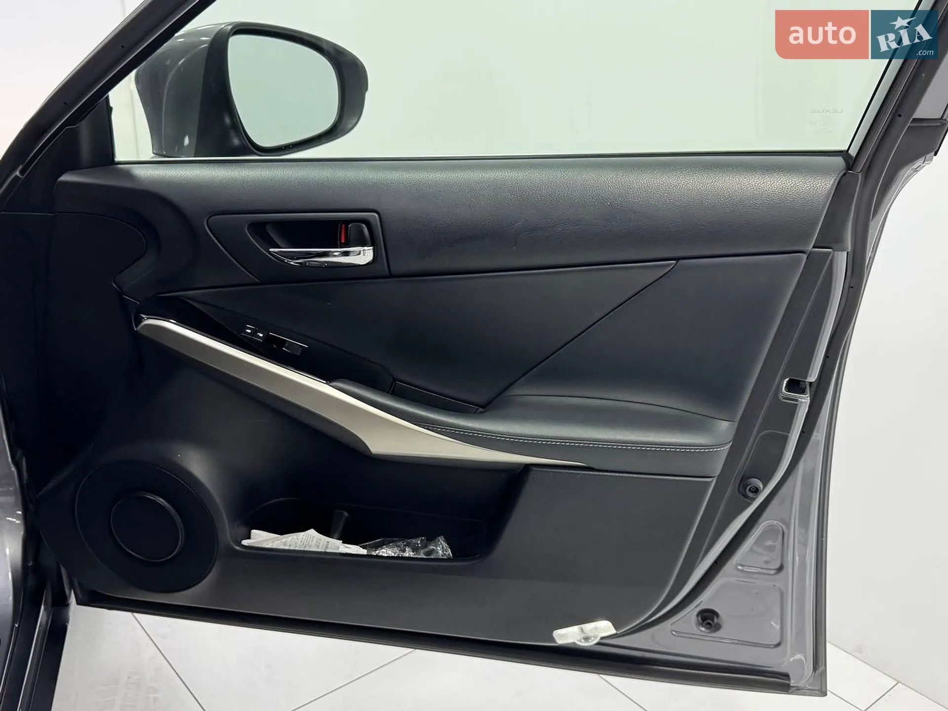 2015 Lexus IS - мініатюра 44