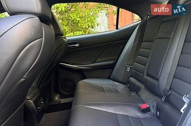 Седан Lexus IS 2014 в Львові