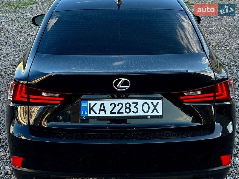 Седан Lexus IS 2014 в Киеве