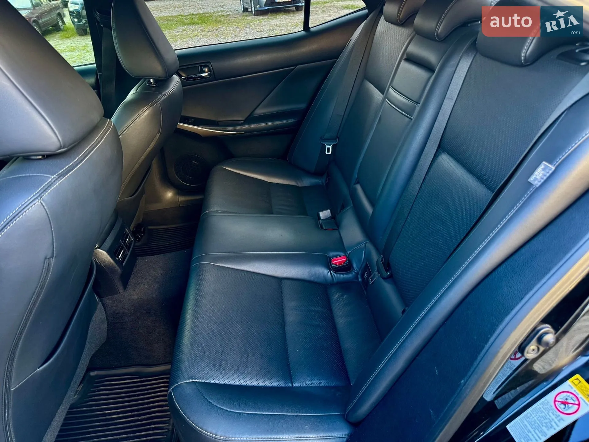2014 Lexus IS - мініатюра 20