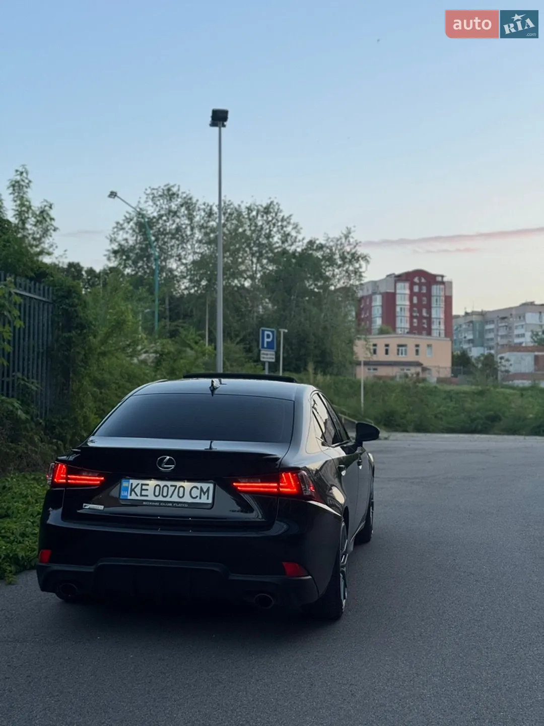 2016 Lexus IS - мініатюра 5