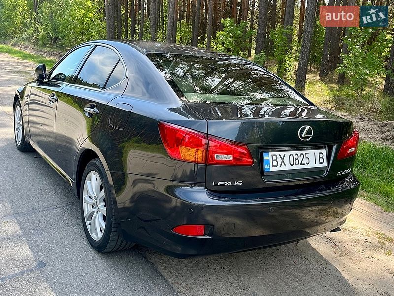 Седан Lexus IS 2008 в Славуте