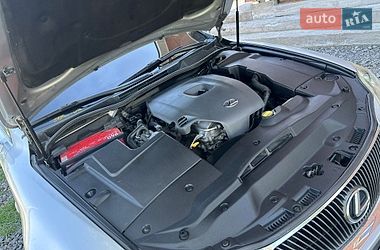 Седан Lexus IS 2006 в Виннице