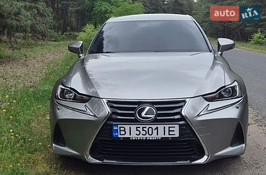 Седан Lexus IS 2017 в Миргороде