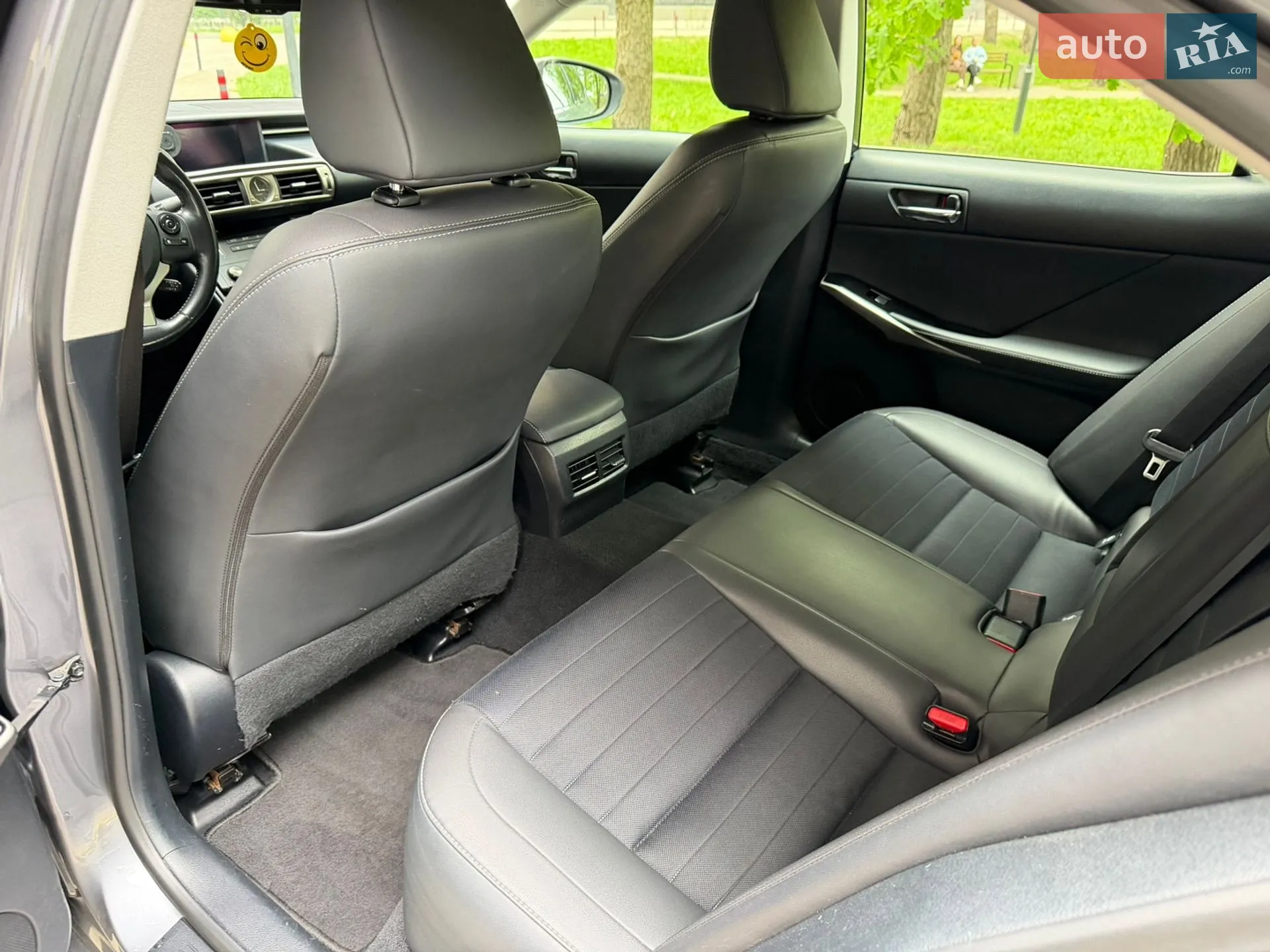 2016 Lexus IS - мініатюра 36