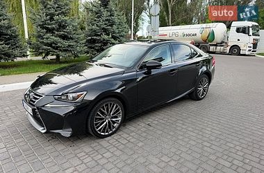 Седан Lexus IS 2017 в Одессе