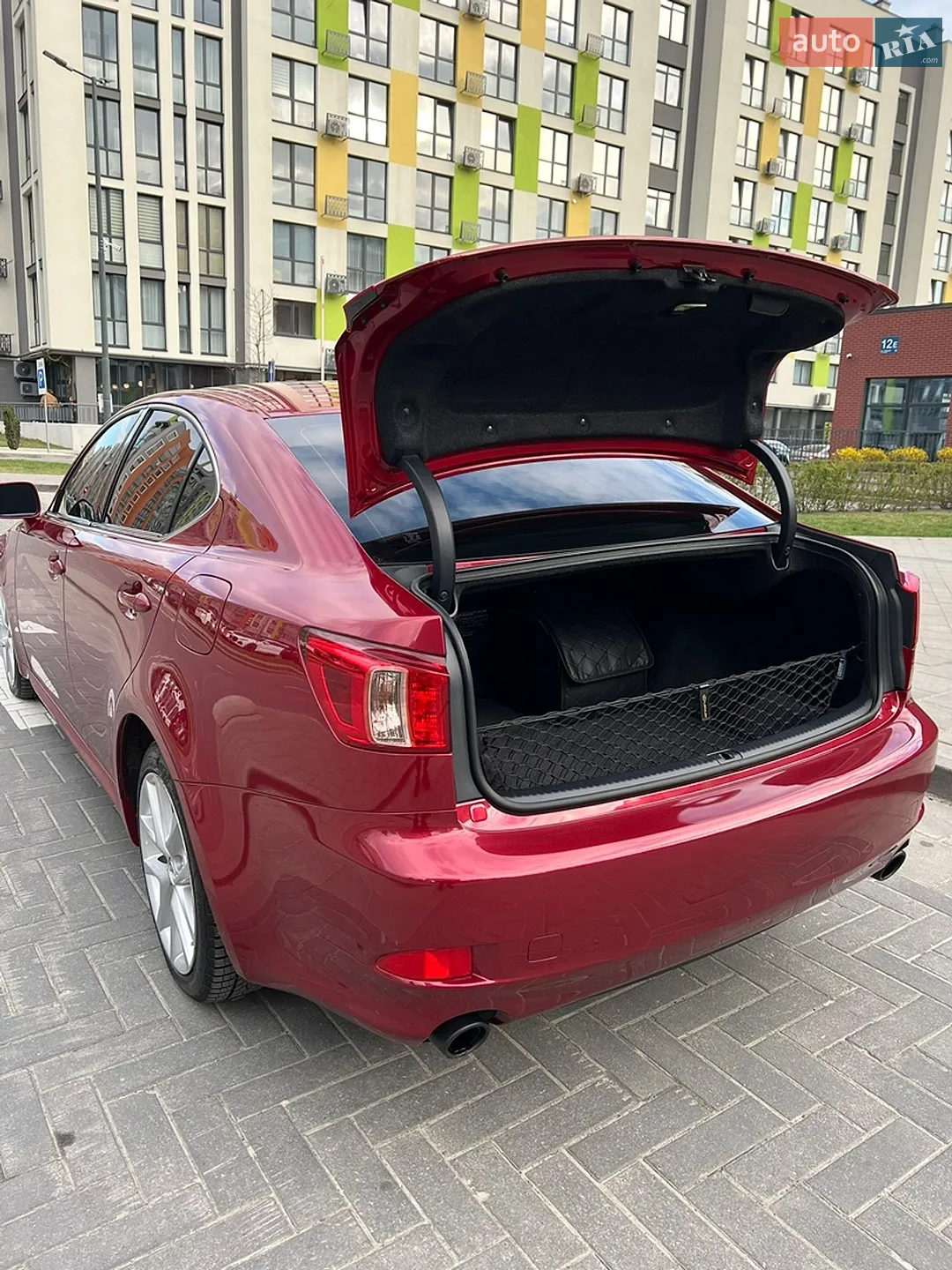 2012 Lexus IS - мініатюра 18