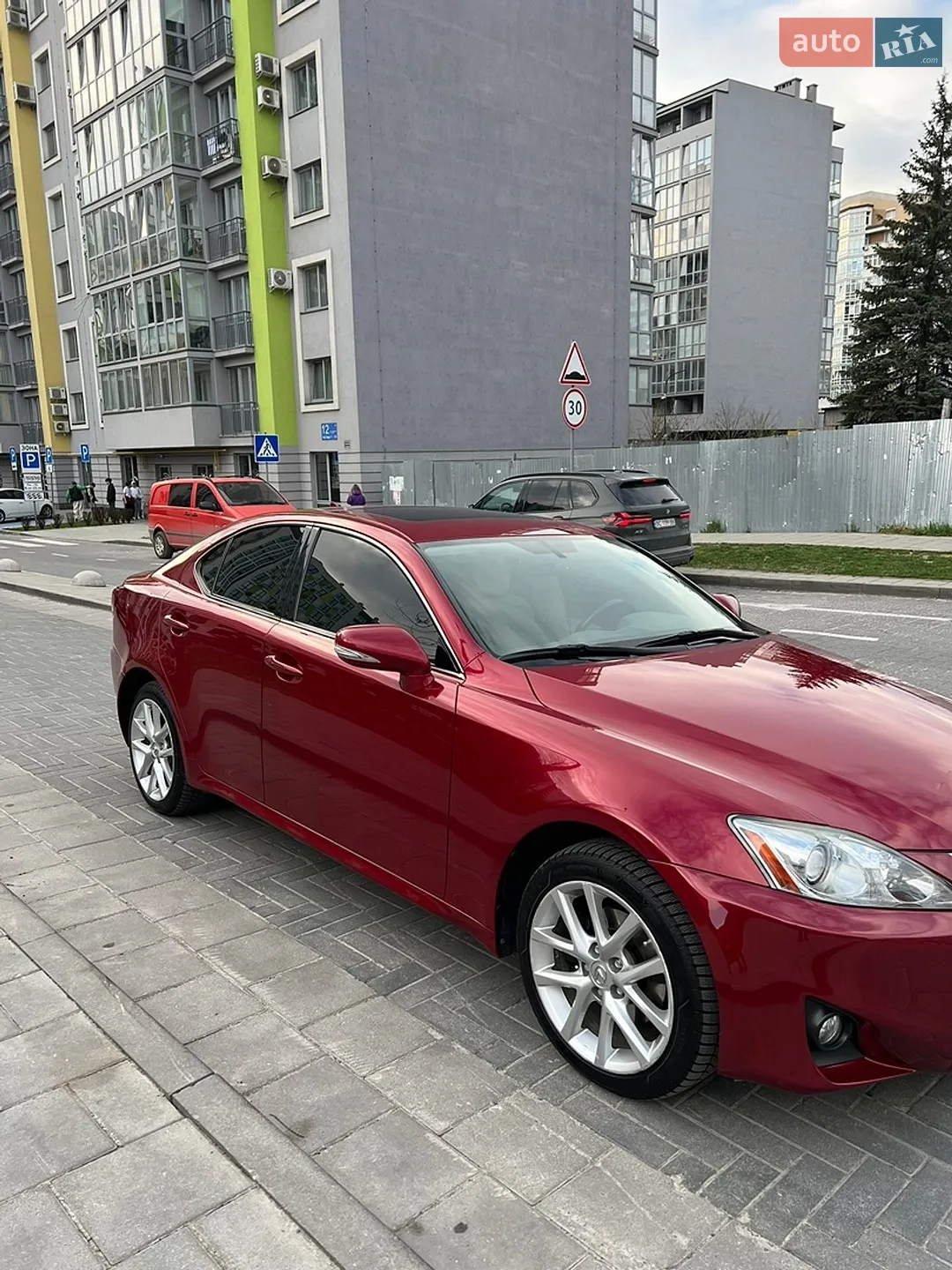 2012 Lexus IS - мініатюра 27