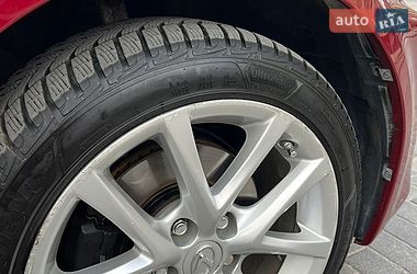 Седан Lexus IS 2012 в Львове
