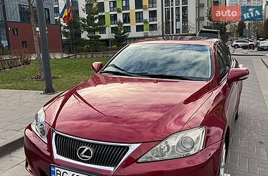 Седан Lexus IS 2012 в Львове