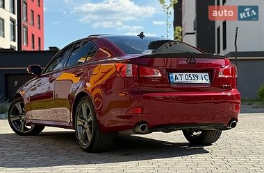 Седан Lexus IS 2013 в Ивано-Франковске